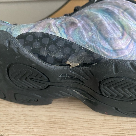 Nike Lil\' Posite One PRM Aurora Green Kids Sneakers - SZ 1 Y main image 2